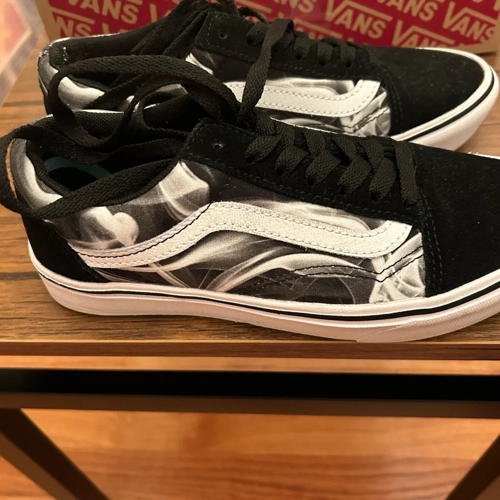 Vans After Dark Comfycush Old Skool Shoe - women’s size 6.5 (boys 5.0) - Picture 2 of 5